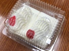 -红宝石·鲜奶小方·海派西点房(金杨店)