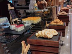 -昆山裕元花园酒店·温莎西餐厅