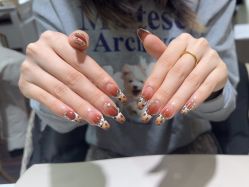 -晨·艺美甲美睫