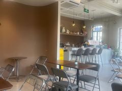 -Fridi Patisserie Cafe