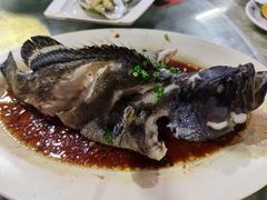 石斑鱼清蒸-四川小胡子海鲜(丁村万人海鲜广场店)