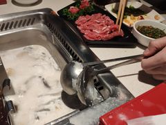 -海底捞火锅鲜切牛肉主题店(长寿路店)