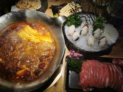 -湊湊火锅·茶憩(杭州湖滨银泰in77店)