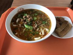 -顺溜·手工刀削面·黑金店(铜锣湾店)
