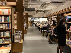 -茑屋书店(天目里店)