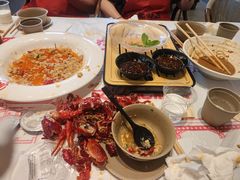 -肥肥虾庄·金牌油焖大虾(汉口城市广场店)