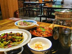 -冯烫烫跷脚牛肉·川菜小馆(武胜西街店)
