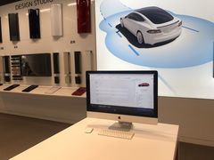 -TESLA 特斯拉(上海太古汇体验店)