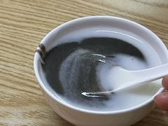 黑白双拼-杨记杏仁茶(椰园店)