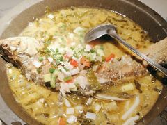 -小凤庭·地道湖北菜武昌鱼·藕汤(38年黄鹤楼店)