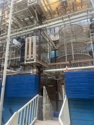 -PIPIKINGDOM皮皮王国欢乐号(欢乐海岸购物中心店)