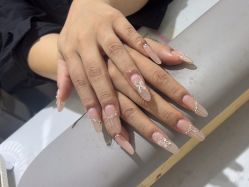 -瞧·享轻奢美甲美睫