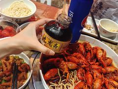 -龙巢盱眙龙虾·牛蛙·烧烤宵夜(八卦岭店)