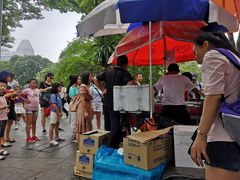 -詹爷爷乌节路街头冰淇淋