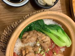 -煲仔皇腊味煲仔饭(经四万达店)
