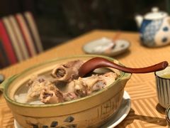 萝卜骨筒煲-沙龙酒家