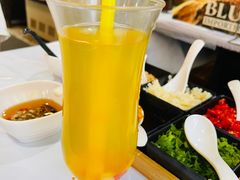 -鲜入围煮花胶鸡海鲜火锅