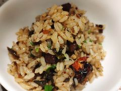盐菜脆哨炒饭-红辣椒陶氏丝娃娃(逸天城店)