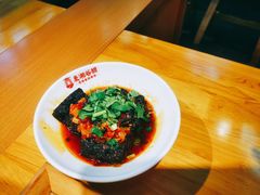 -呷佬·长沙手工米粉(金沙江路店)