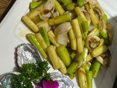 -黄泥岗·地道湖北菜(奥特莱斯店)