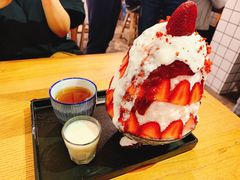 草莓牛乳冰-WONDER ICE 萬得冰田(建設路总店)