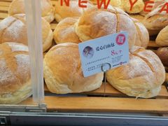 爱心白面包-BROAD面包路·欧式面包(龙湖时代C馆店)