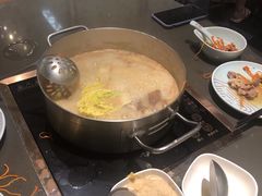 -捞王锅物料理(上海世茂广场店)