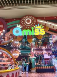 -Qmiss家庭娱乐中心(恒隆广场店)