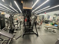 -VLines耀能运动24小时·月付制健身(京广桥店)