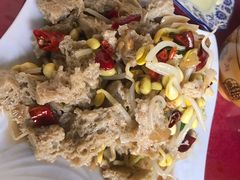 豆芽面筋-照金特色农家乐