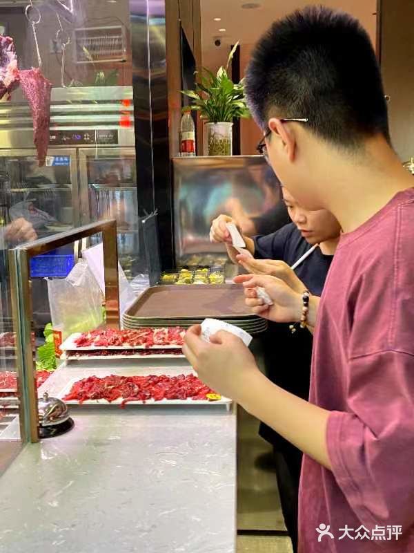 当然要爱咯,毕竟这家潮汕牛肉味道绝了