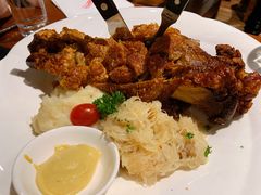 德式烤肘子-申德勒加油站餐厅(三里屯北小街店)