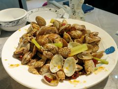 -休记光头香辣蟹干锅店(衣冠庙店)