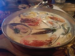 奶油青口-SISTERS BAR RESTAURANT川意酒馆(嘉善老市H楼店)