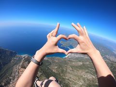 -费特希耶滑翔伞