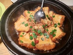 砂锅豆腐-费大厨辣椒炒肉(万家丽一店)