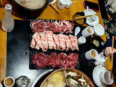 -果松木炭酸菜铜火锅·外婆参鸡汤