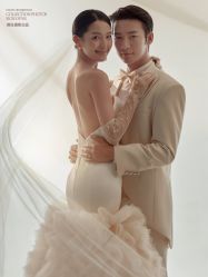 -至臻微拉婚纱摄影