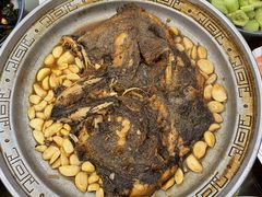 东镇给力烤鱼-老东镇啤酒屋海鲜加工·蒸汽海鲜·海鲜烧烤(台东店)