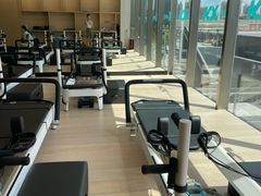 -Z&B Fitness Studio·Gym(前滩L+PLAZA店)