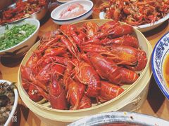 -琥珀老六龙虾(四里河店)