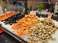 -四海一家自助餐(益田假日广场店)