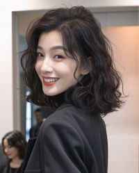 -苑苑发型设计