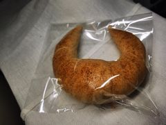 肉桂糖脆皮羊角-雀食面包店(钟楼店)