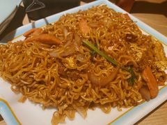 炒方便面-街角等你.大连海鲜烧烤.经典铁板海鲜串(西安路店)