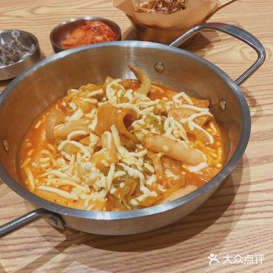 路韩餐厅(南俊店)