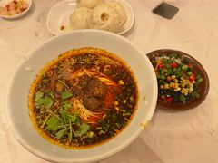 -李与白包子铺(桐梓林店)