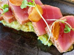 金枪鱼牛油果-BROWNSTONE布朗石西班牙餐厅(富城店)