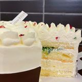 青梅➕茉莉奶油做的蛋糕🍰真是太太太好吃了