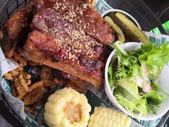 BBQ美式碳烤猪肋排-疯克大象美式烤肉餐厅